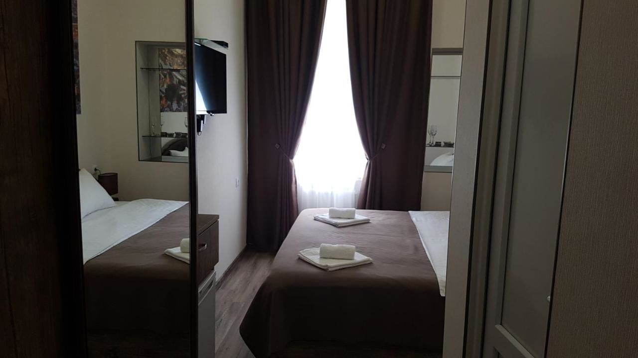 Отель Sweet Rooms Inn Тбилиси-33
